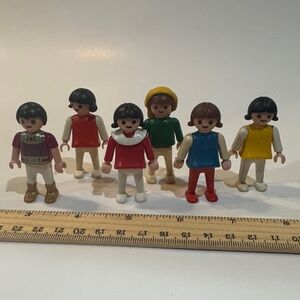 Vintage 1981 Geobra kids Colorful Play Figures x6 ( lot 14)